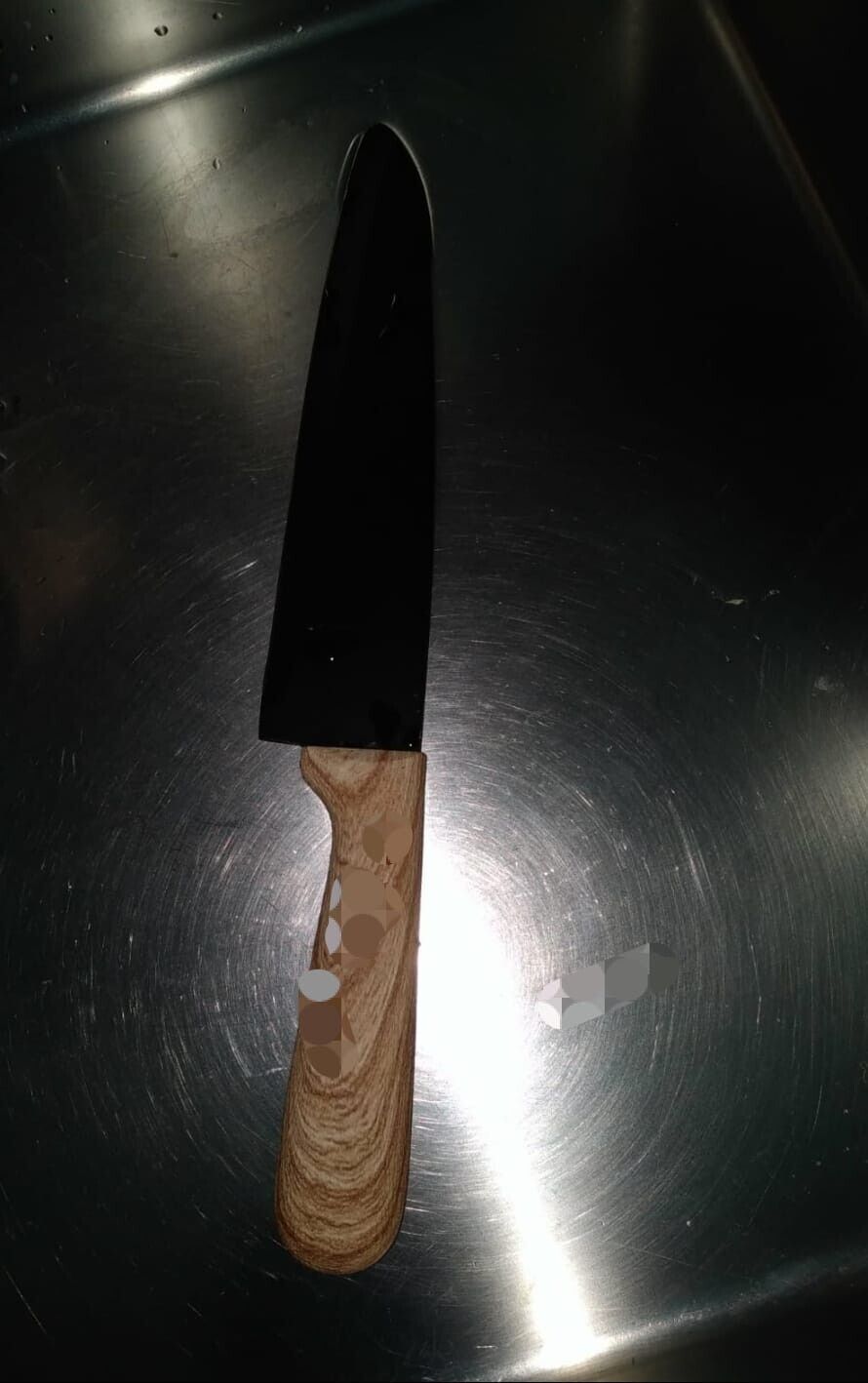 Il coltello recuperato dai militari dell'Arma