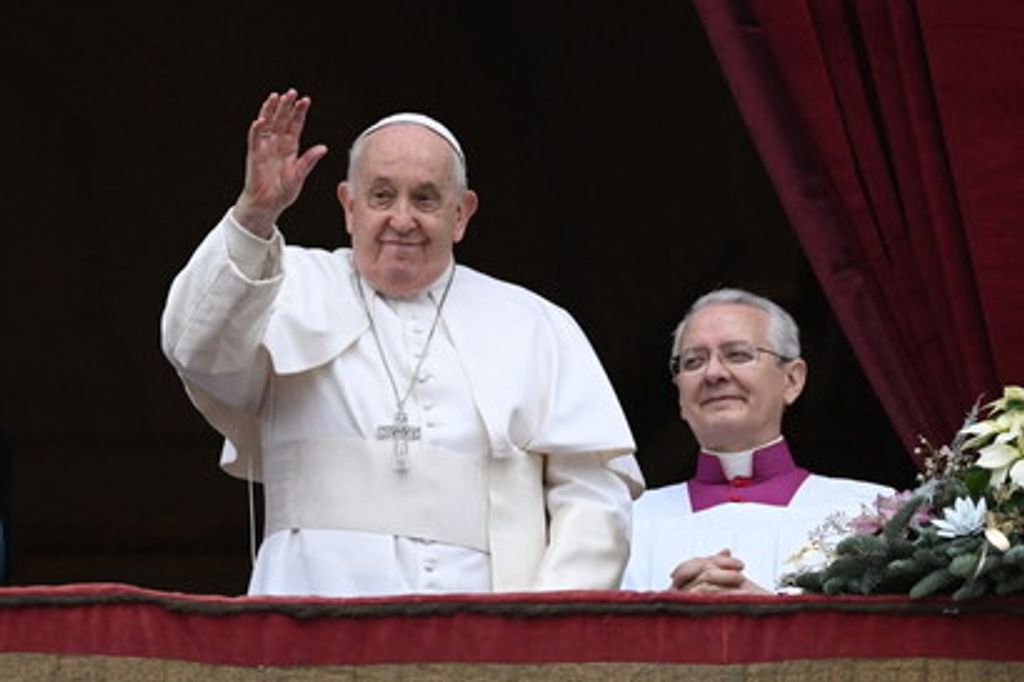 Il Papa, 'Quante stragi di innocenti nel mondo', No "al commercio delle armi e alla guerra"