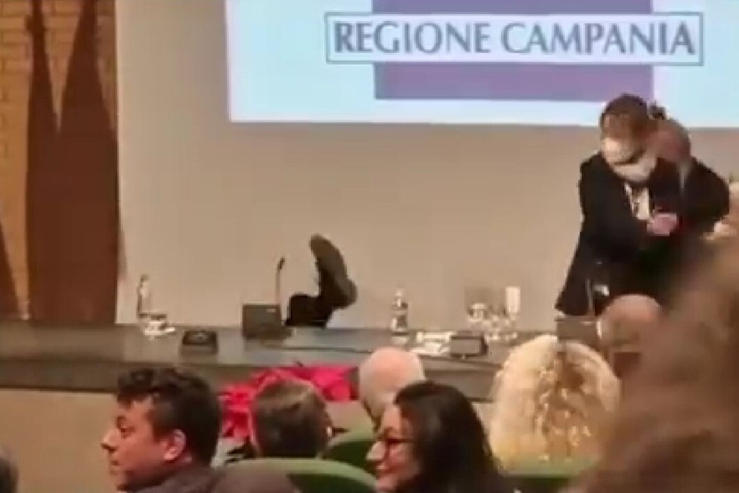 La caduta di Vincenzo De Luca