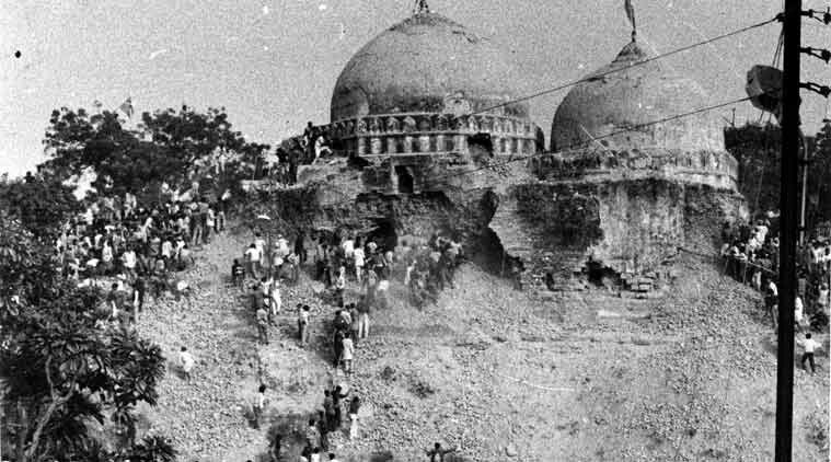 &nbsp;distruzione della moschea del moghul Babar (1992)