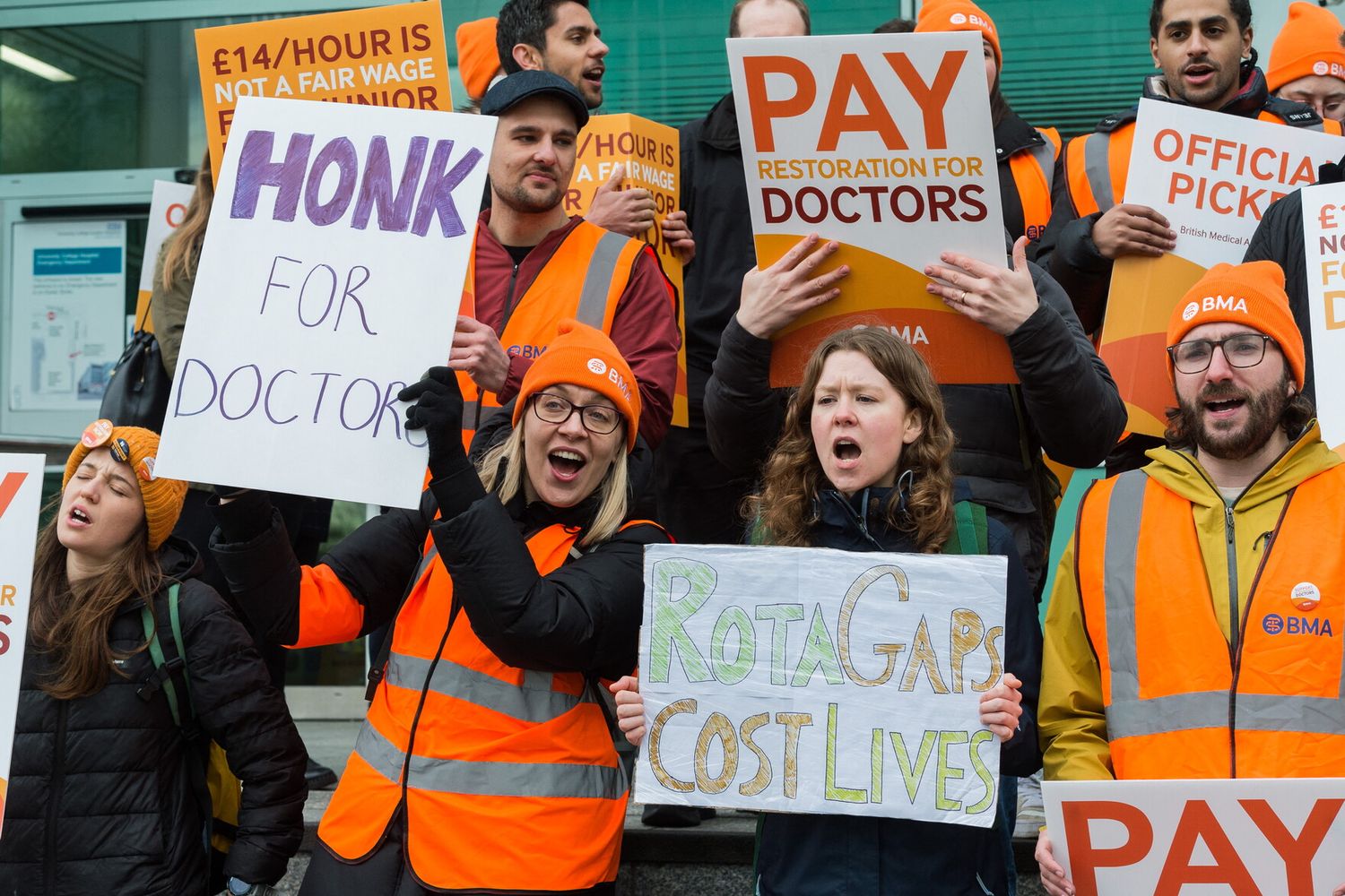 Manifestazione dei medici junior inglesi