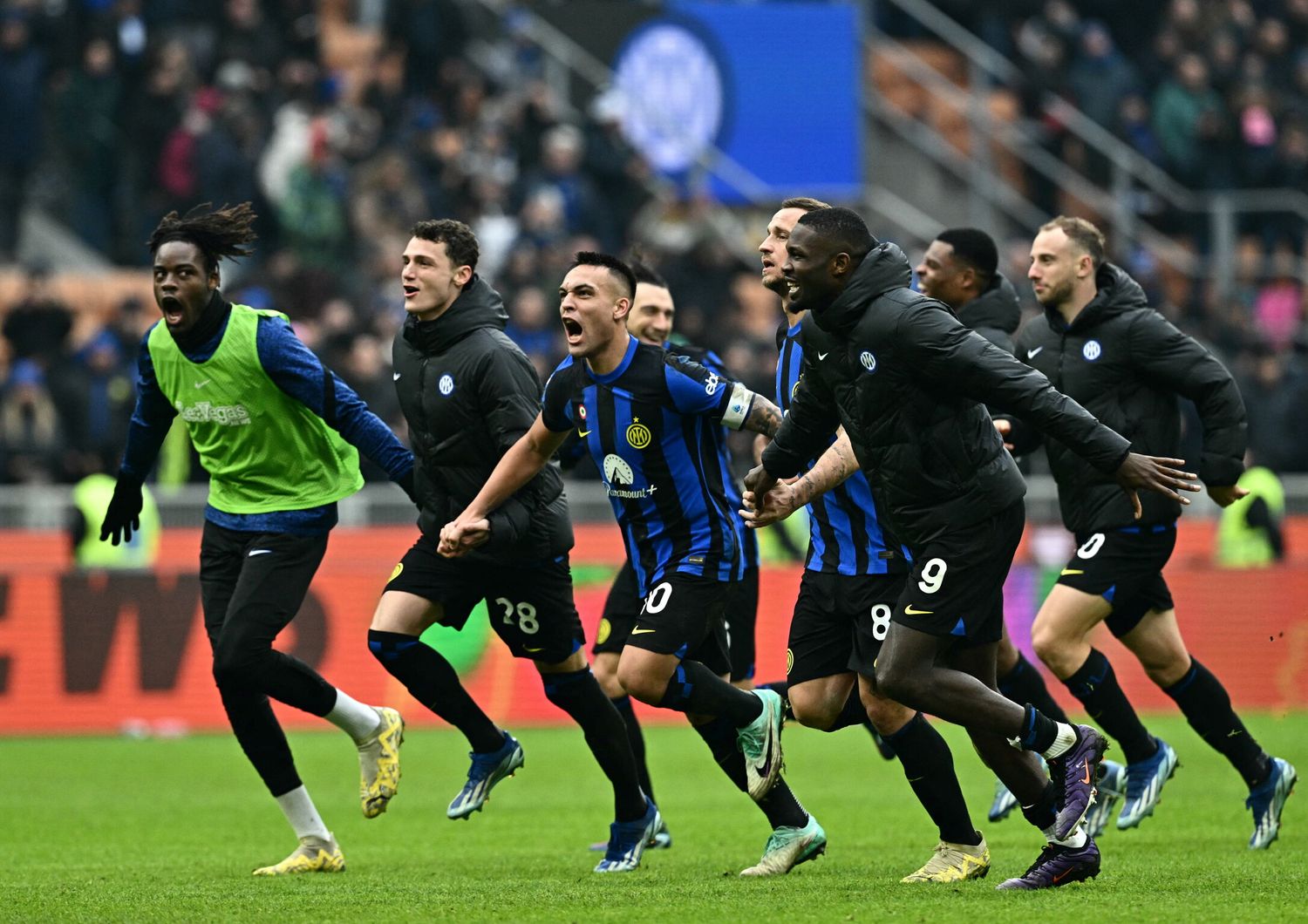 L'Inter festeggia la vittoria contro l'Hellas Verona&nbsp;