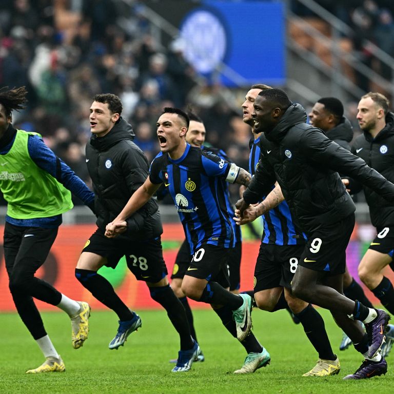 L'Inter festeggia la vittoria contro l'Hellas Verona&nbsp;