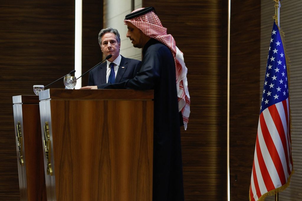 Blinken e il ministro degli Esteri del Qatar