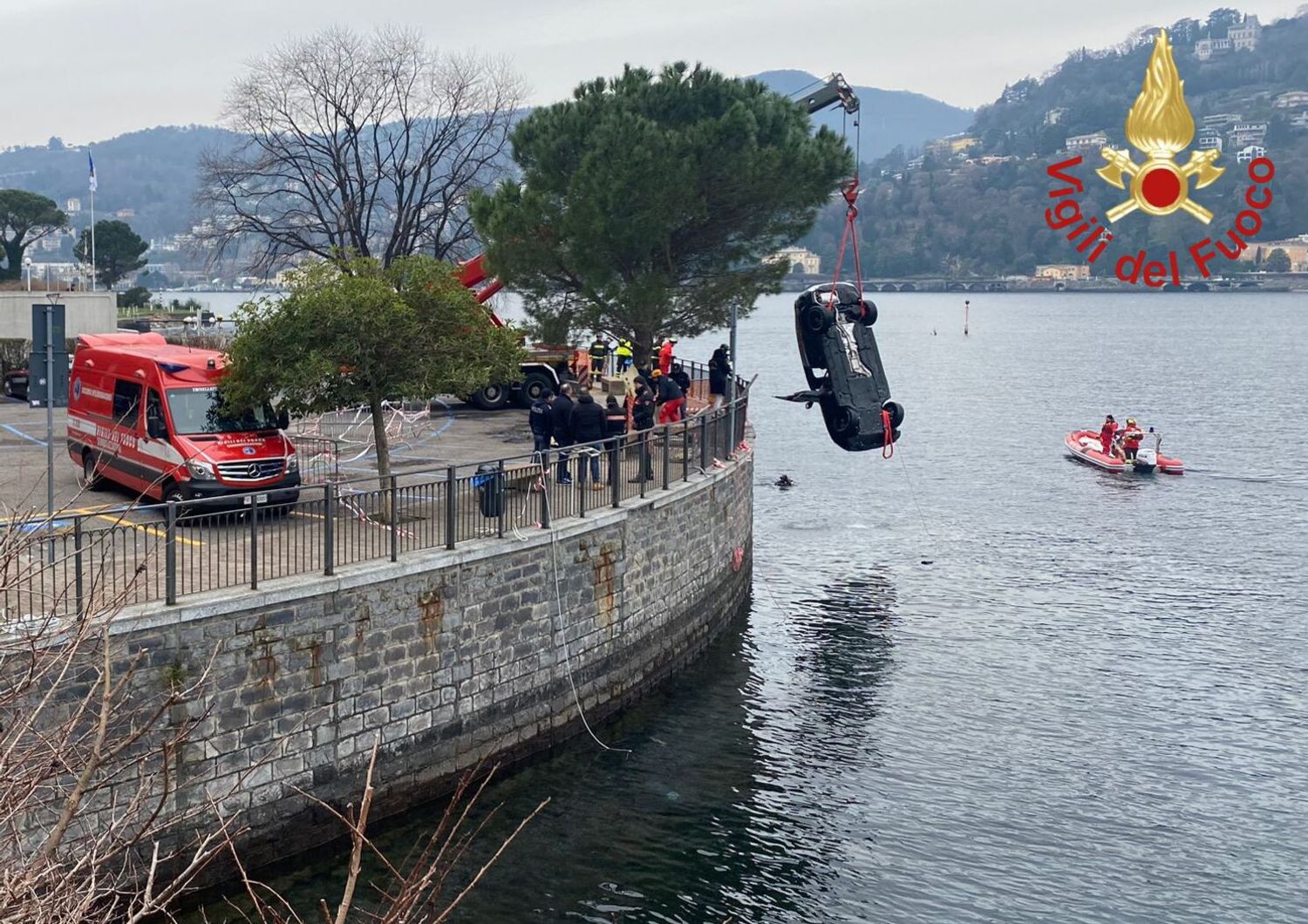 Morti nel lago di Como, Morgan e Tiziana fuori dall'auto ma troppo tardi