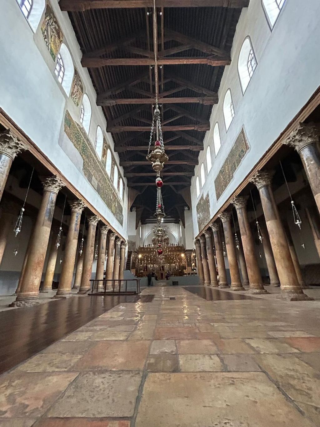 Basilica della Nativit&agrave; vuota, Betlemme, gennaio 2024