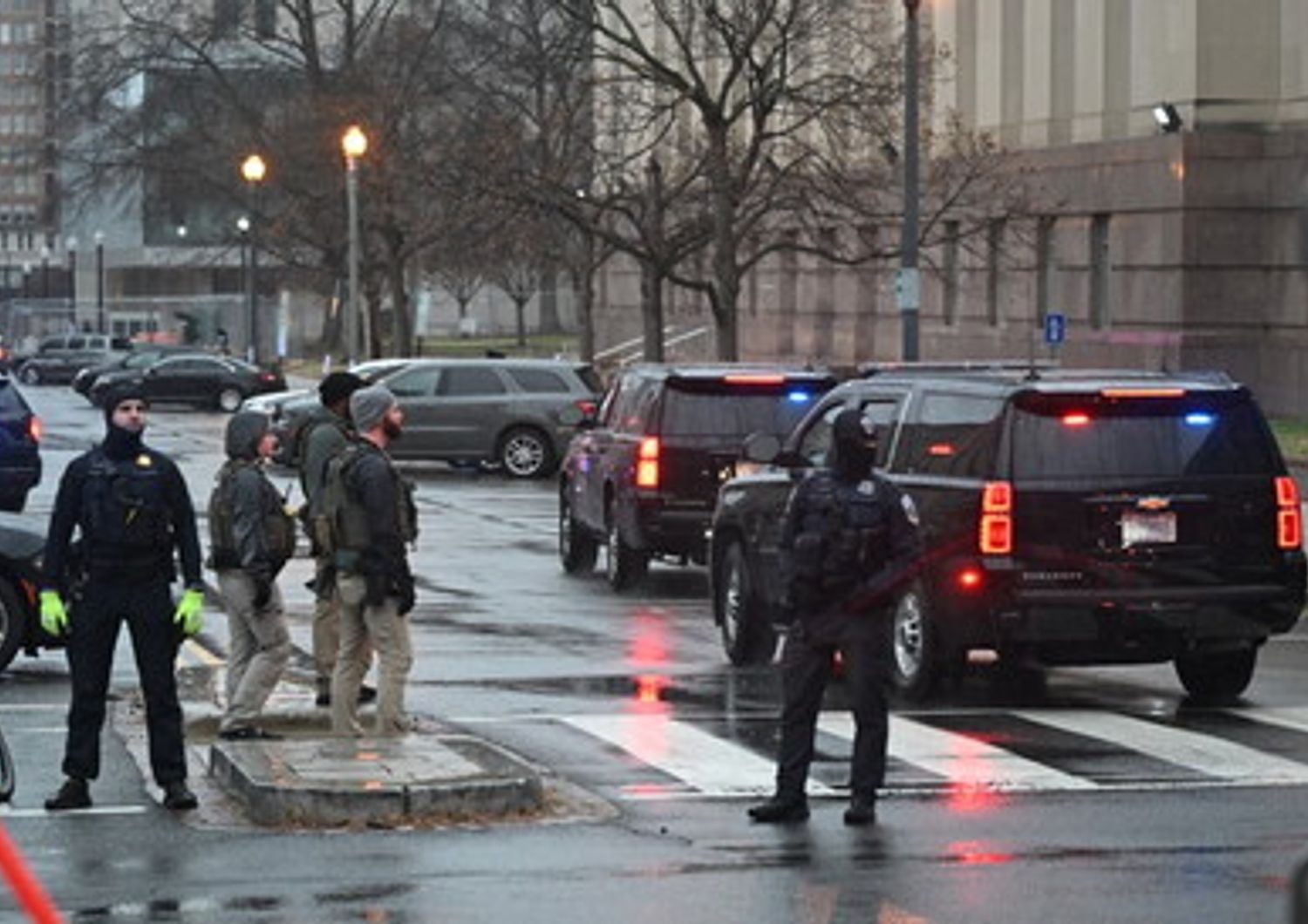 &nbsp;L'arrivo di Trump in tribunale a Washington