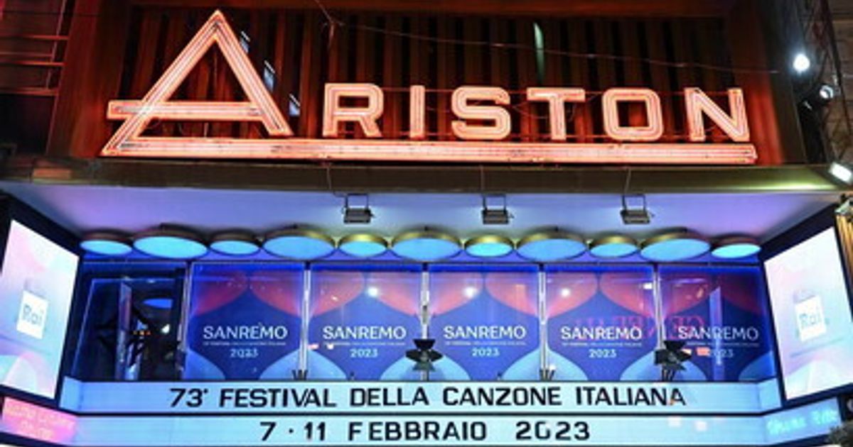 Ariston. La scatola magica un viaggio dentro la storia del palco più  famoso