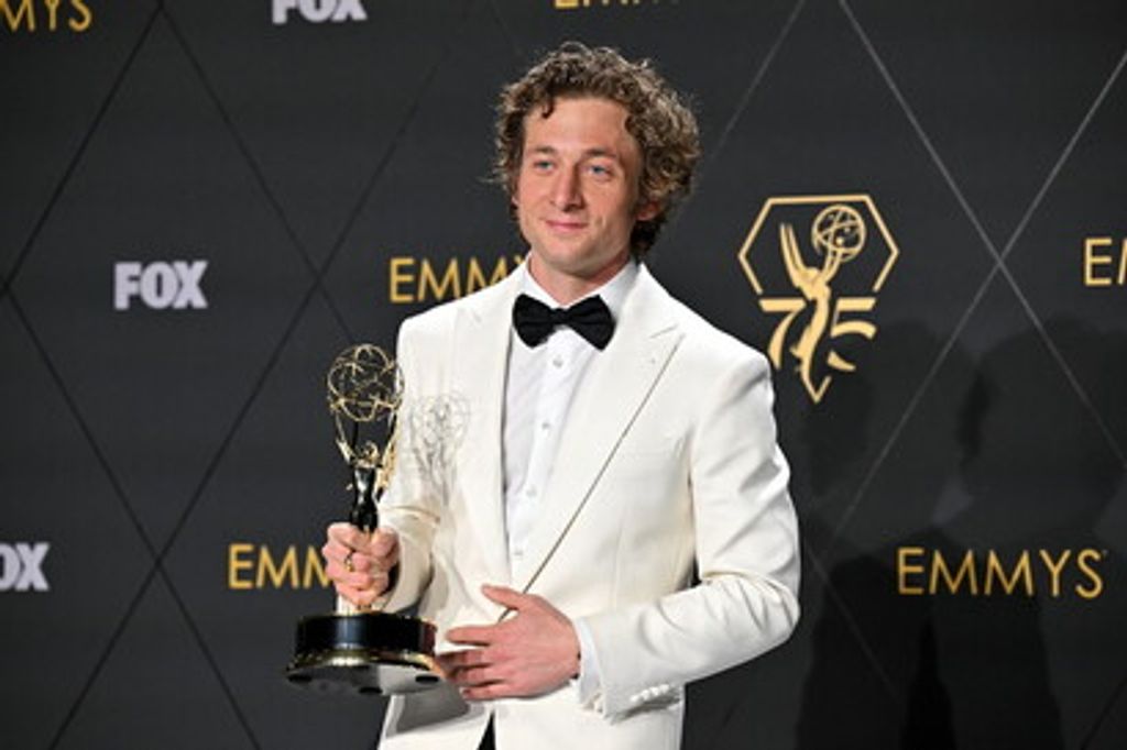 Emmy Awards, il trionfo di Succession