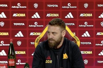 Daniele De Rossi, nuovo tecnico della Roma, in conferenza stampa