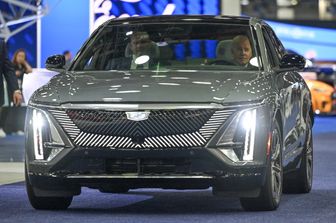 Il presidente Usa Biden alla guida della Cadillac Lyriq&nbsp;