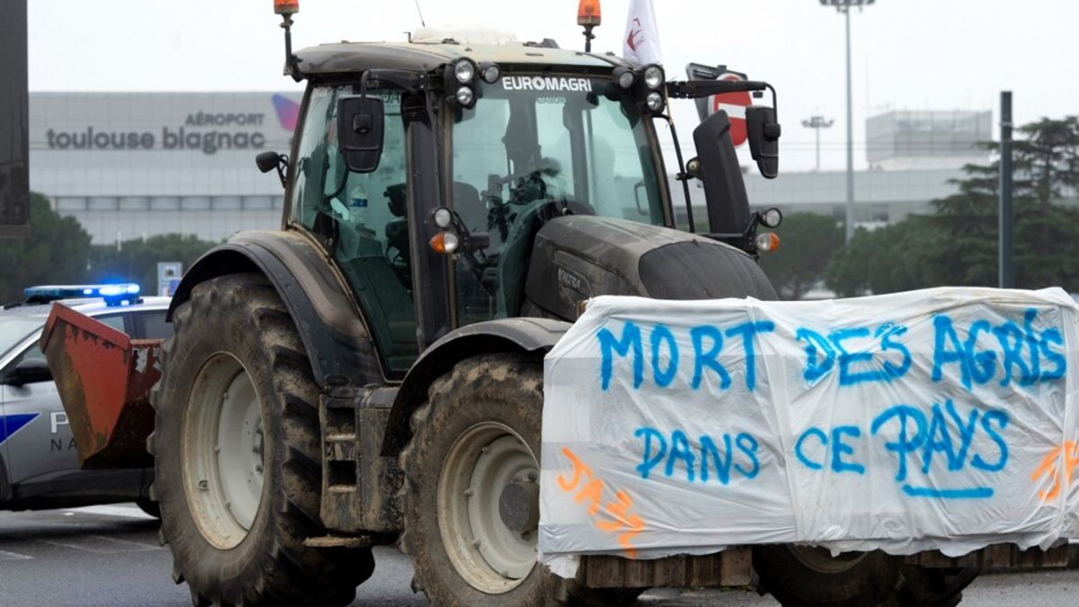 Blocchi autostradali agricoltori francesi
