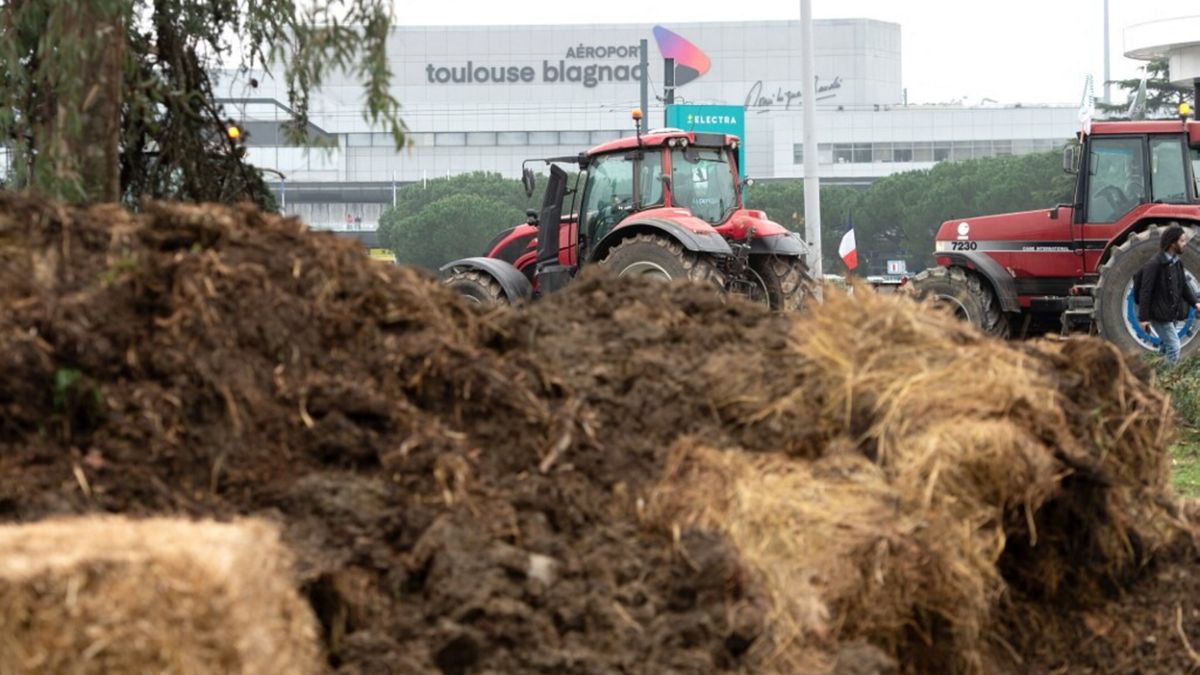 Blocchi autostradali agricoltori francesi