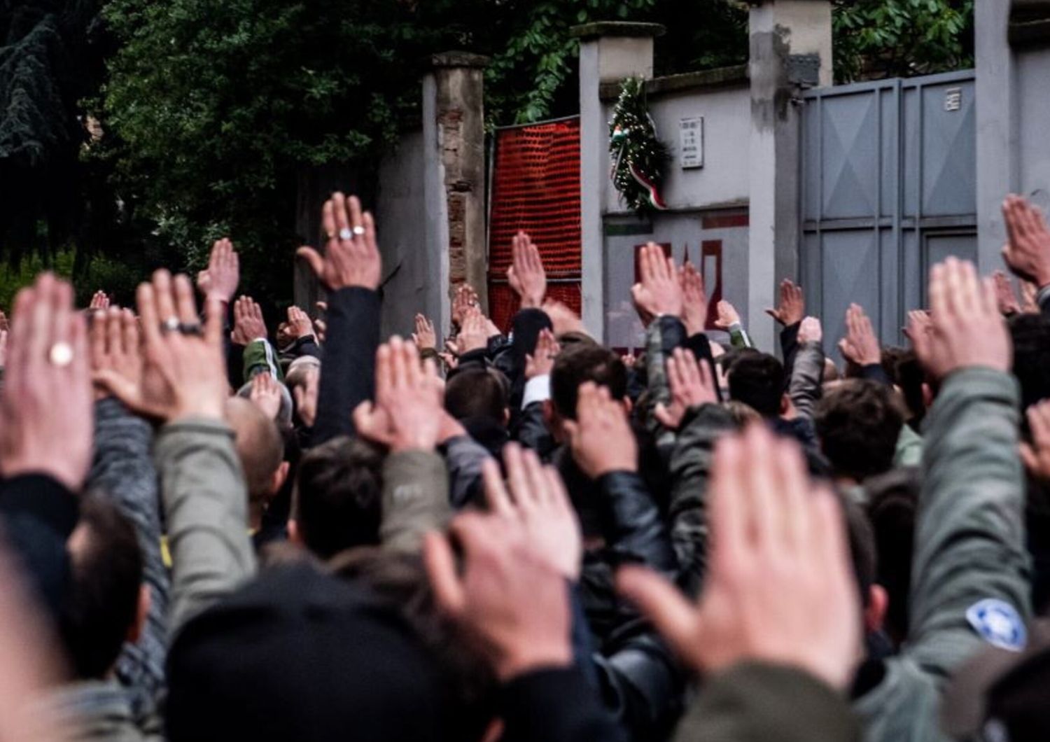 Militanti di estrema destra a Milano
