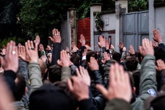 Militanti di estrema destra a Milano