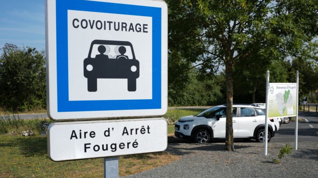 Aire réservée au covoiturage, France