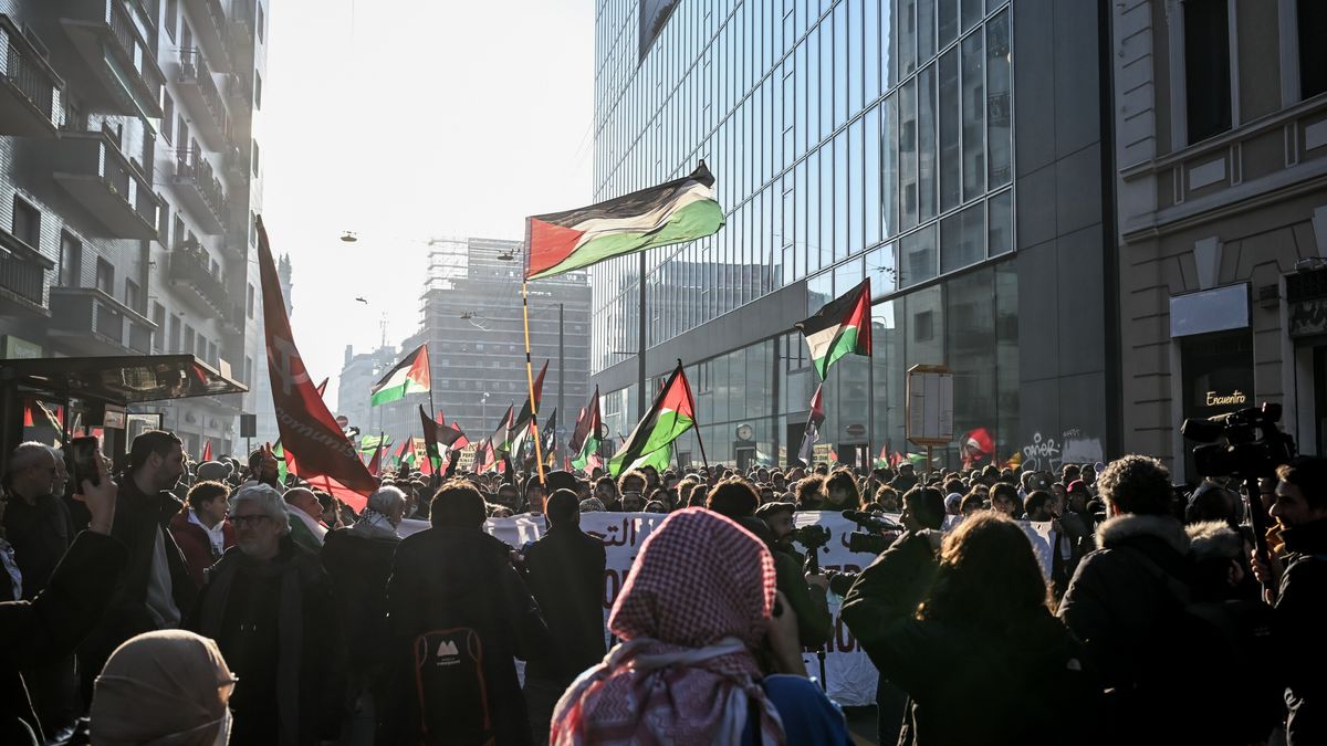 Corteo pro palestina a Milano