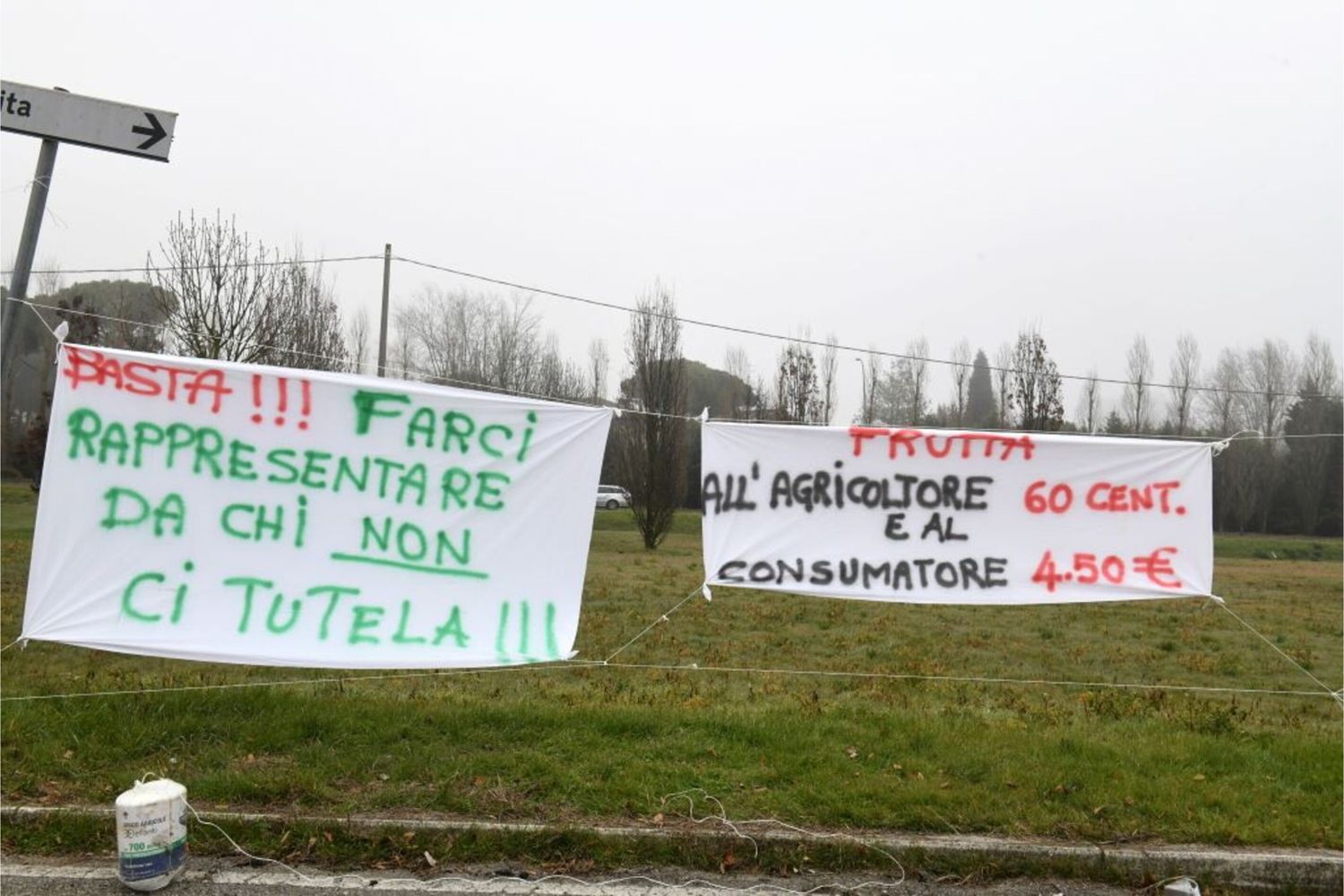 Protesta degli agricoltori contro le politiche agricole dell' Europa, il 29 gennaio a Ravenna