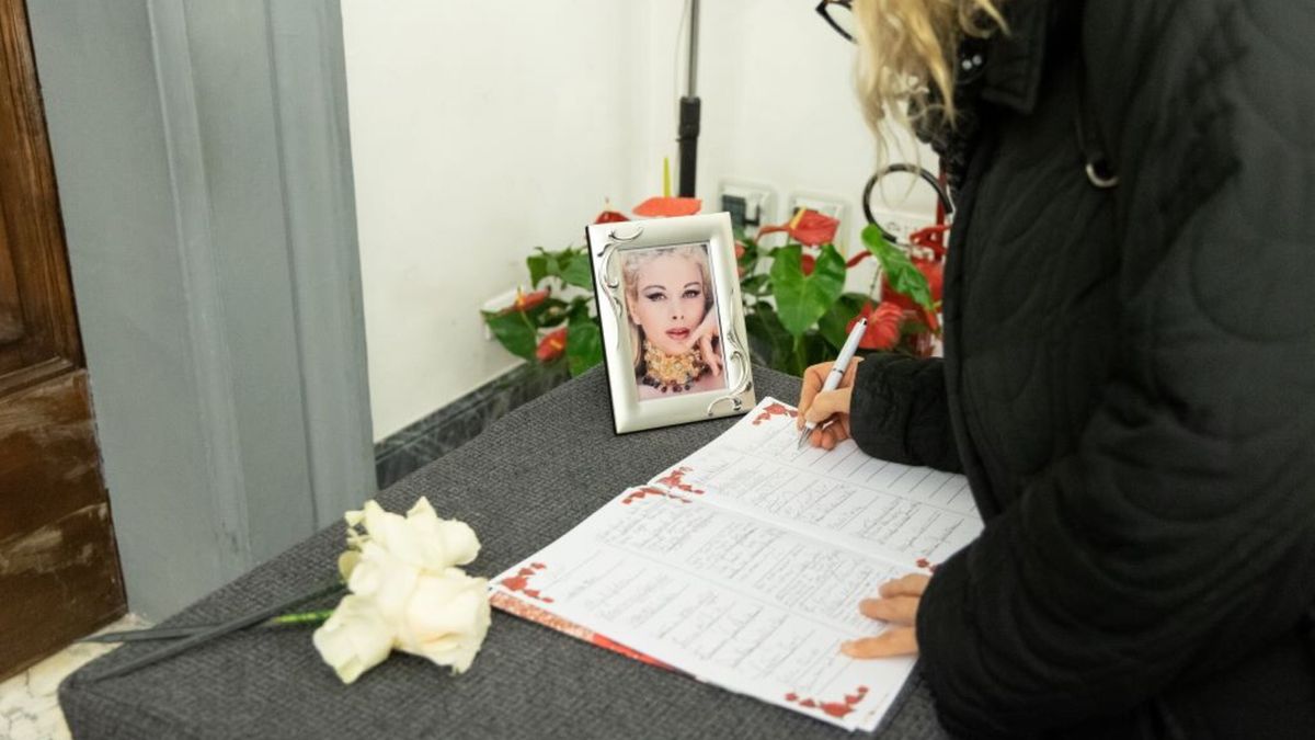 Camera ardente Sandra Milo