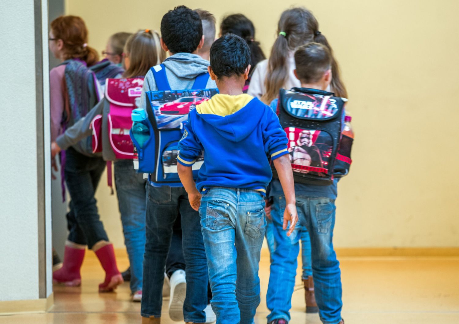 &nbsp;Bambini all'uscita da scuola