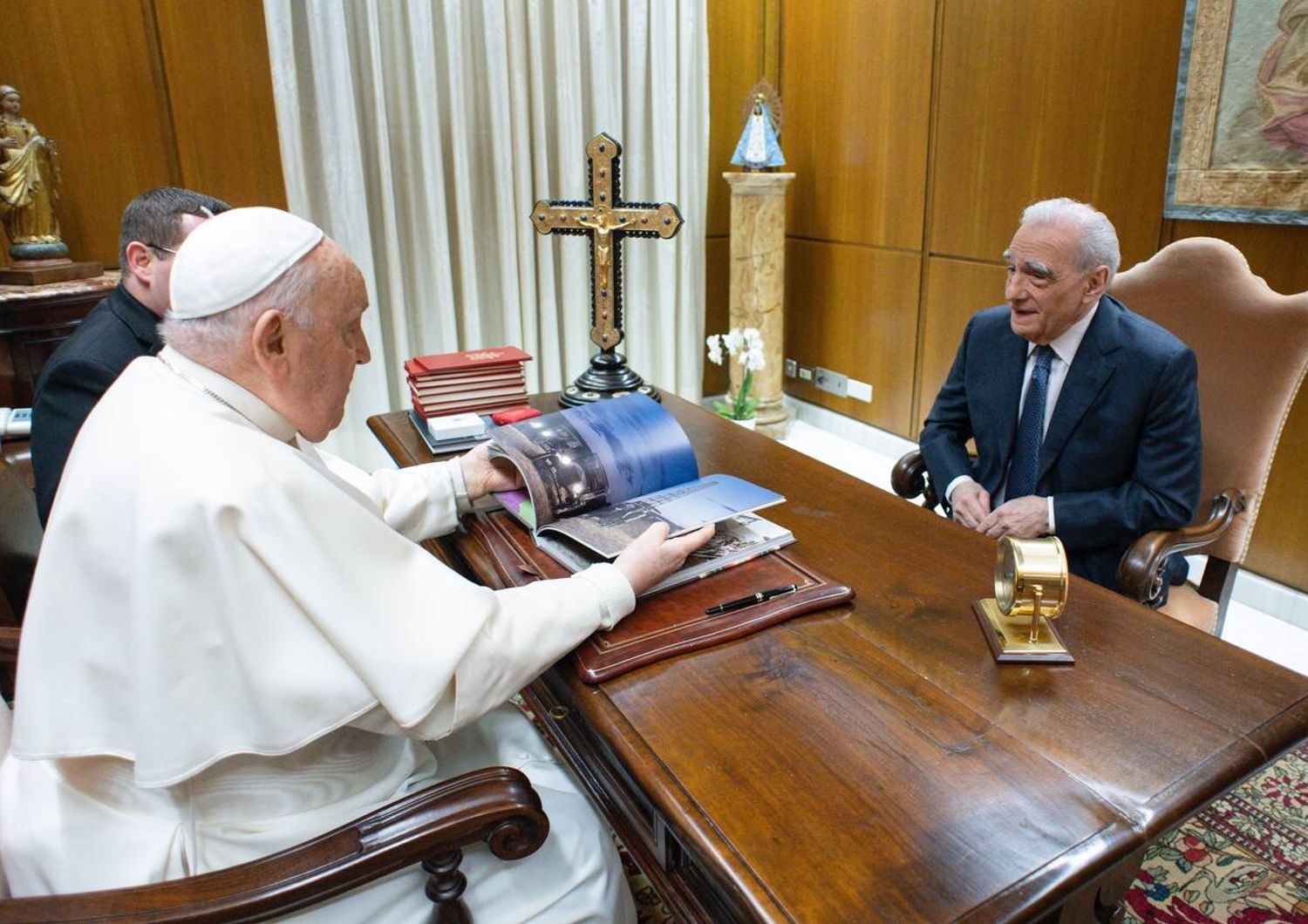 Papa Francesco accoglie Martin Scorsese