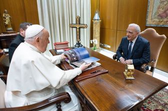 Papa Francesco accoglie Martin Scorsese