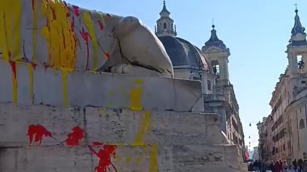 Blitz piazza del Popolo