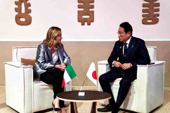 La premier italiana Meloni e il primo Ministro del Giappone Kishida