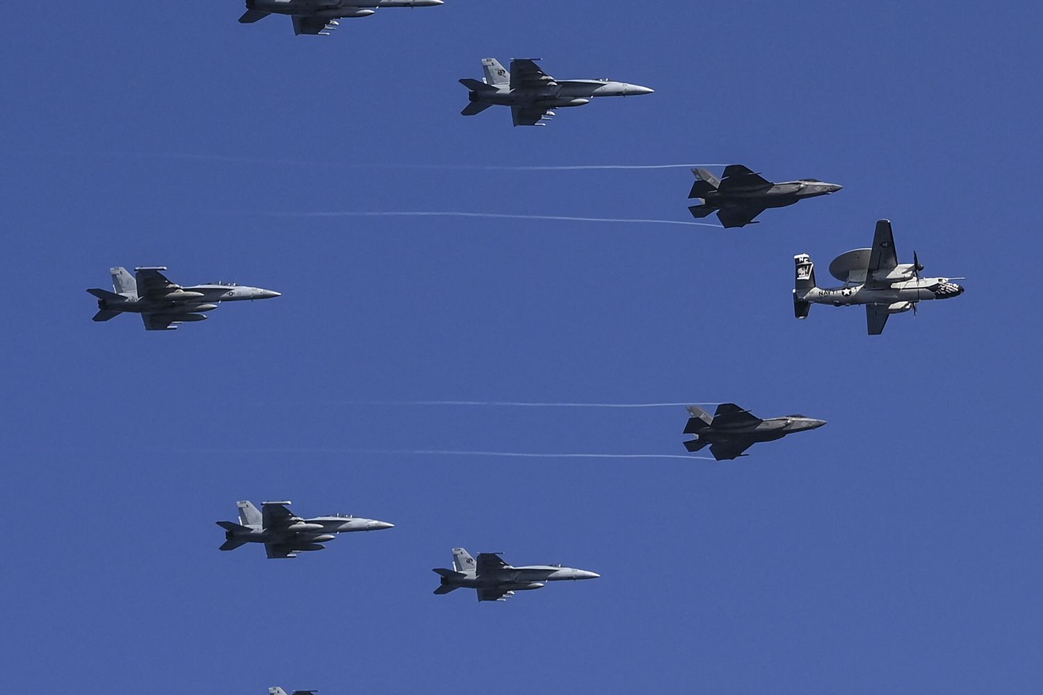 Aerei militari Usa durante un'esercitazione