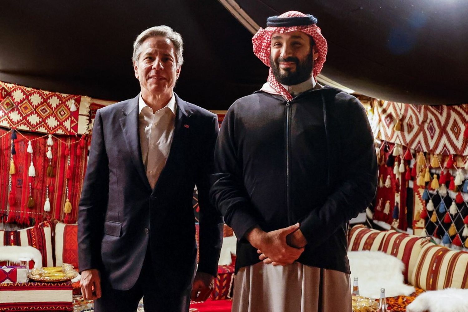Anthony Blinken con il principe ereditario saudita  Mphammad bin Salman, al-Ula, 8 gennaio 2024
