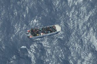 Il barcone con 47 persone a bordo naufragato la largo della Libia