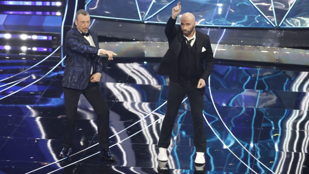 Allevi commuove sul palco dell'Ariston. Standing ovation per Giorgia. Il televoto incorona Geolier