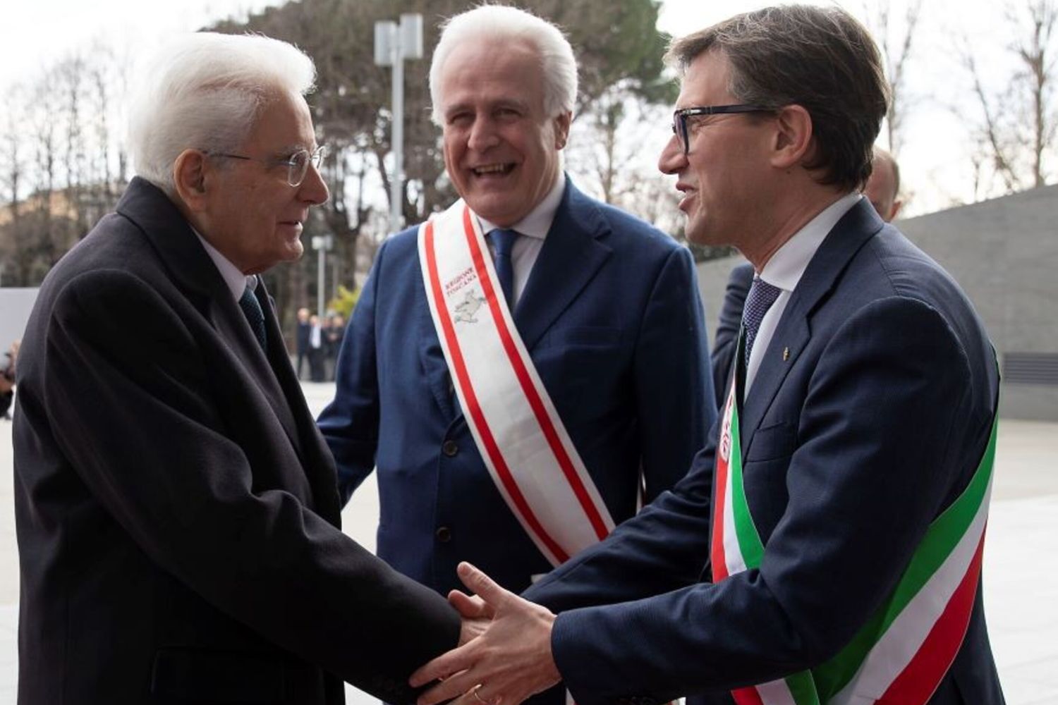 Il presidente della Repubblica, Sergio Mattarella accorto a Firenze dal presidente della Regione Toscana Giani e dal sindaco di Firenze Nardella