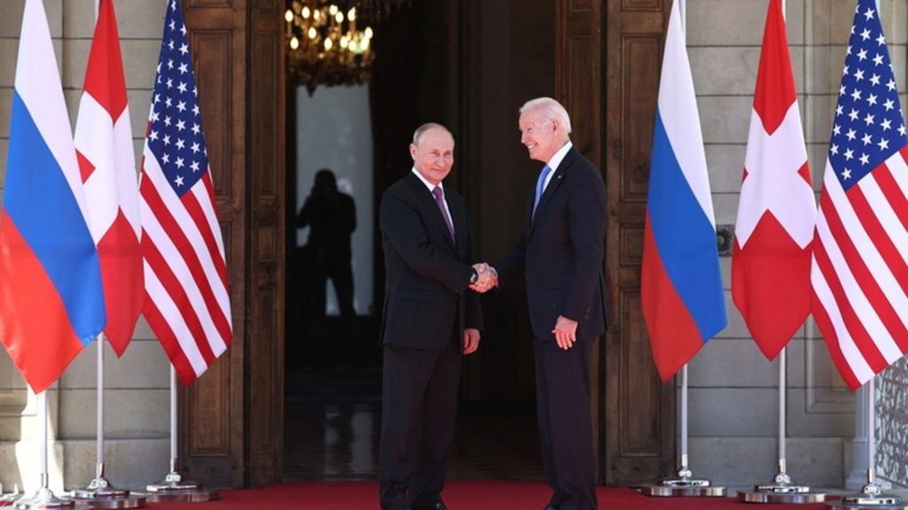 Vladimir Putin e Joe Biden &nbsp;