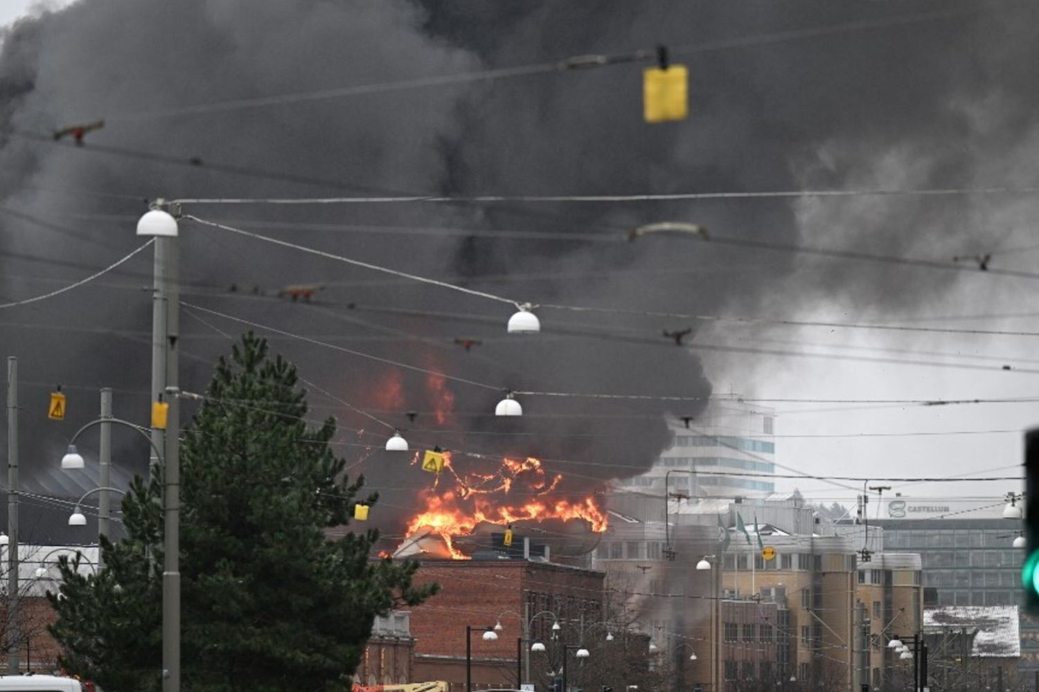 Una parte ancora non aperta al pubblico del più grande parco divertimenti della Svezia devastata da un incendio