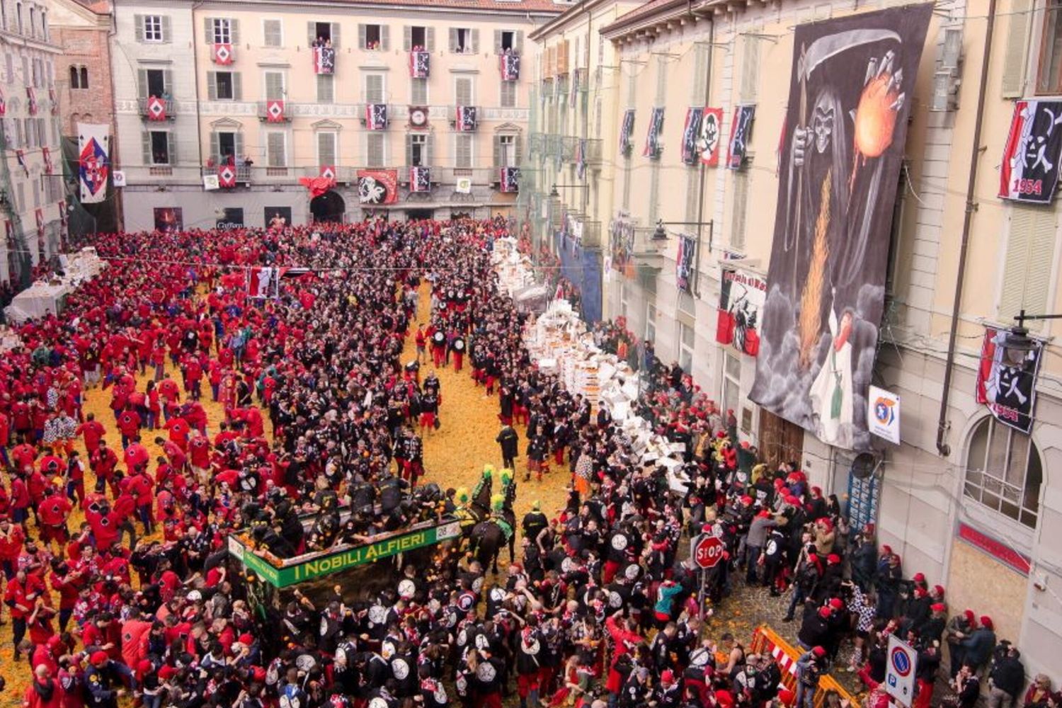 Battaglia delle Arance, carnevale di Ivrea