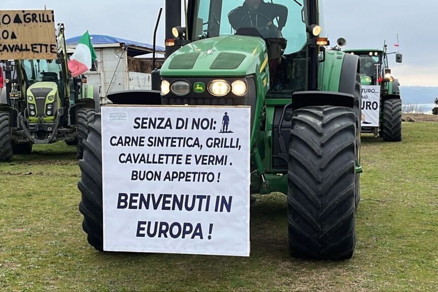 I trattori nel Viterbese diretti verso Roma