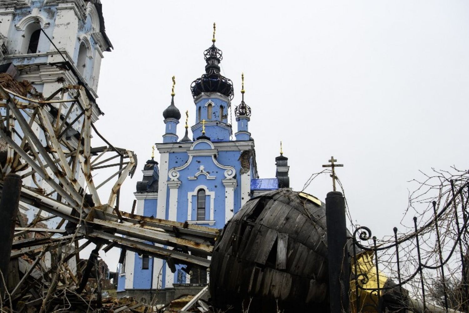 I danni nel villaggio di Bohorodychne, nella Donetsk (Ucraina)