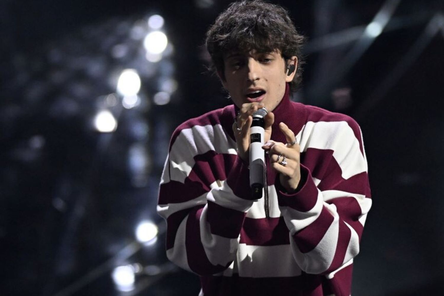 Il cantante Sangiovanni a Sanremo