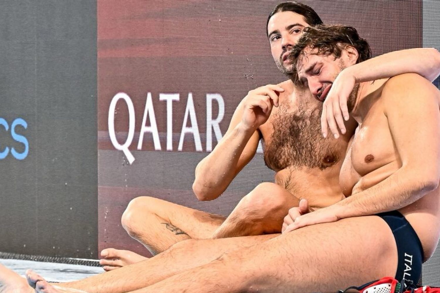 La delusione della nazionale di Pallanuoto, sconfitta ai rigori dalla Croazia