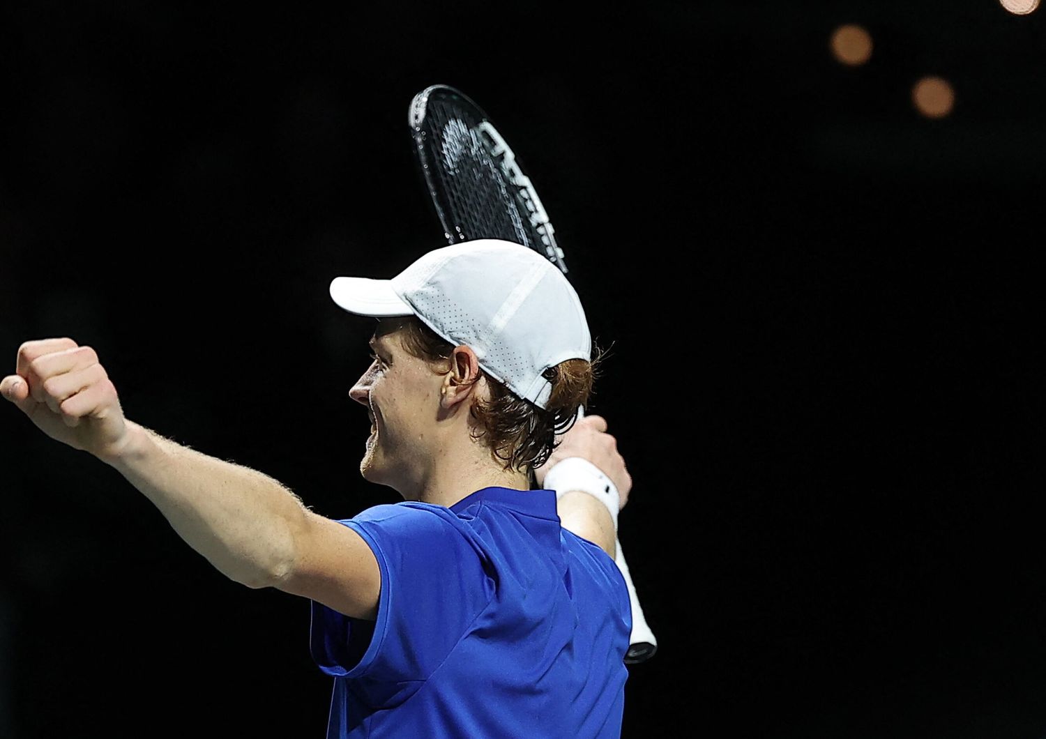 Jannik Sinner in semifinale a Wimbledon: è il terzo italiano nella