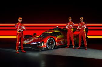 Ferrari. L'equipaggio della 499P numero 50