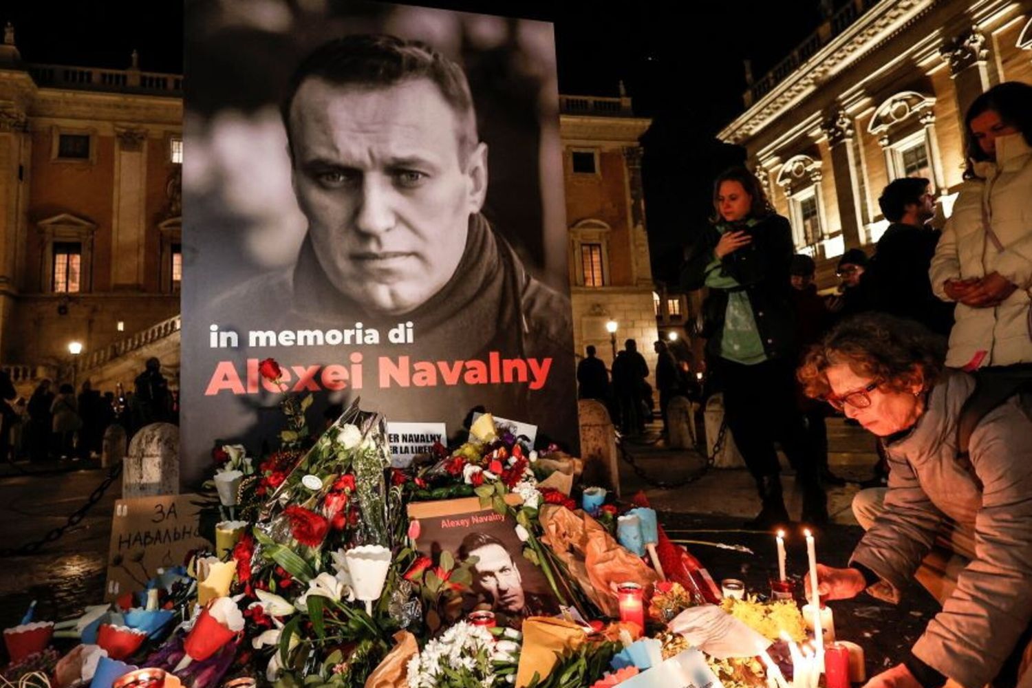 La fiaccolata di ieri in Campidoglio per Navalny