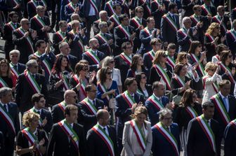 Una rappresentanza di sindaci italiani durante la Festa della Repubblica