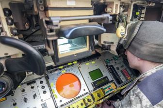 Un carro armato antiaereo Gepard, fornito dalla Germania a Kiev, utilizzato per difendersi da droni, aerei ed elicotteri nemici