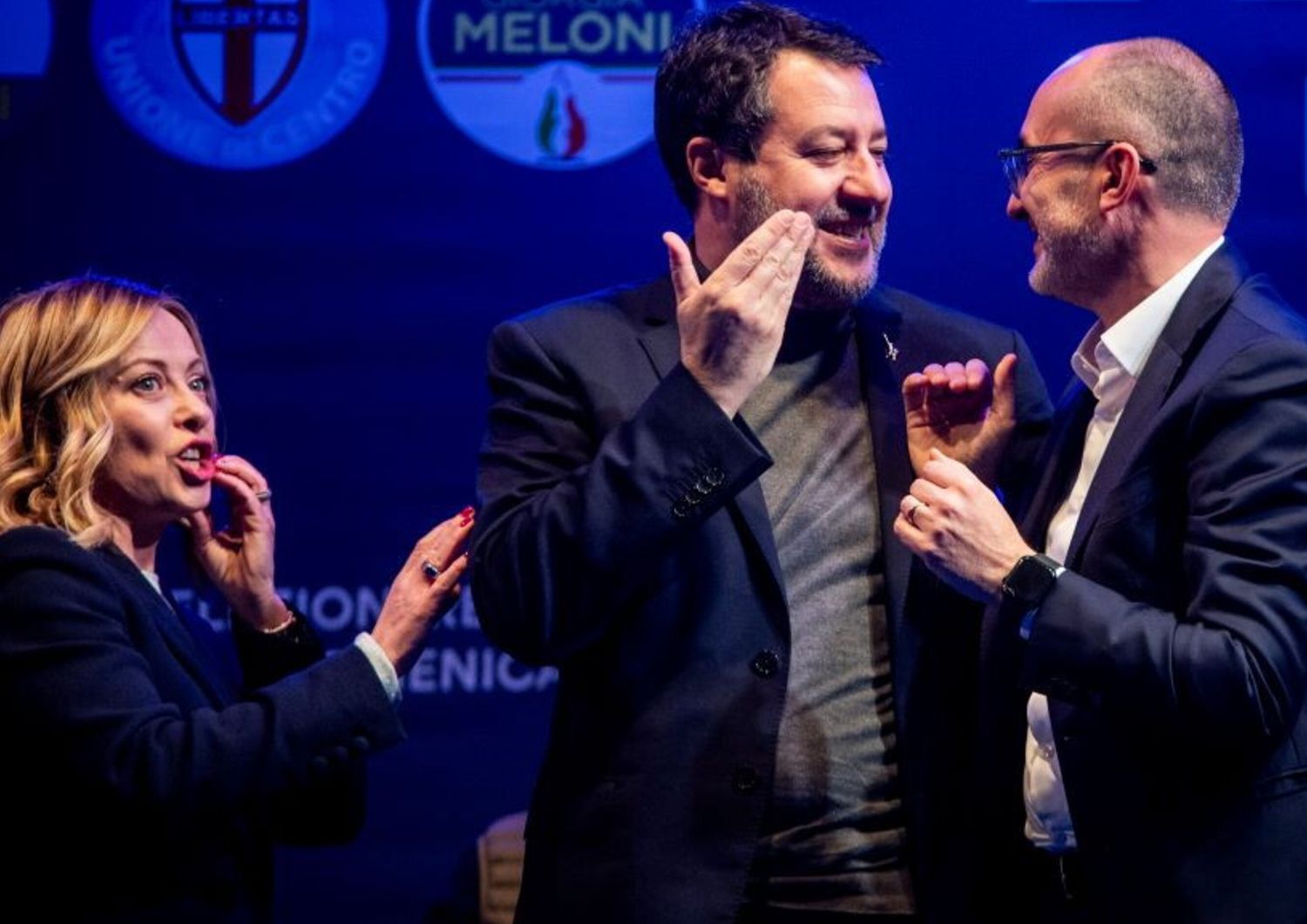 21/02/2024 Cagliari, chiusura della campagna elettorale per le regionali della Sardegna del centrodestra. Nella foto Matteo Salvini tra Giorgia Meloni e Paolo Truzzu,