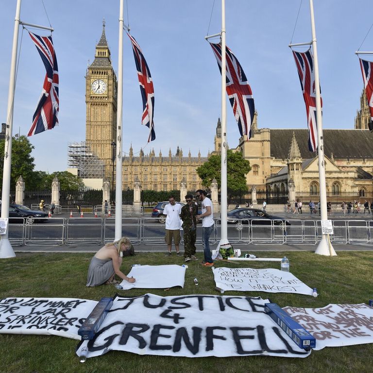 14/06/2017 Londra. veglia in memoria delle vittime del grande incendio divampato nella torre di Grenfell a White City