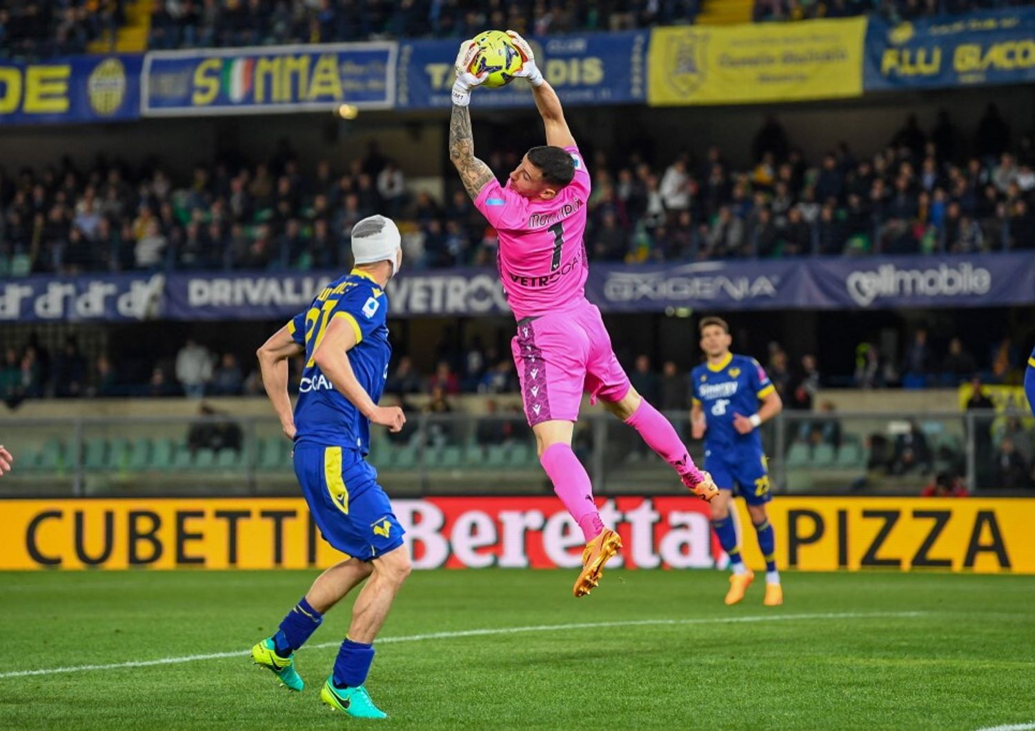 calcio bologna quinta vittoria consecutiva verona battuto