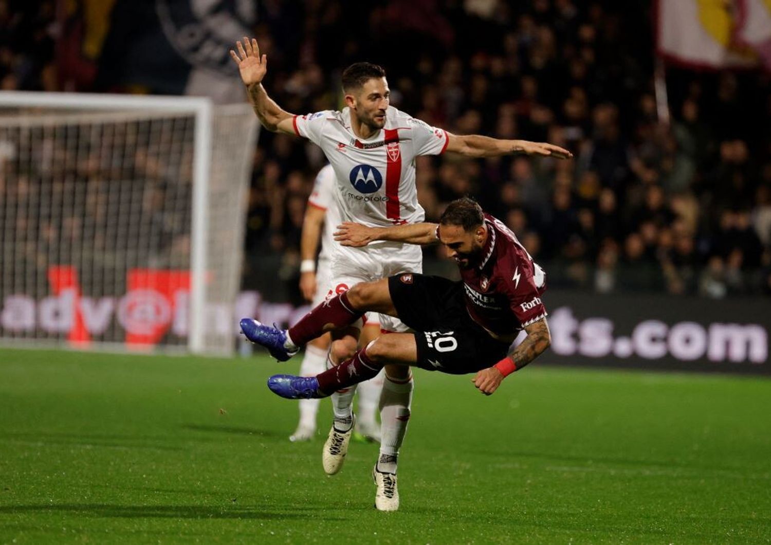 Monza batte la Salernitana  2 a 0