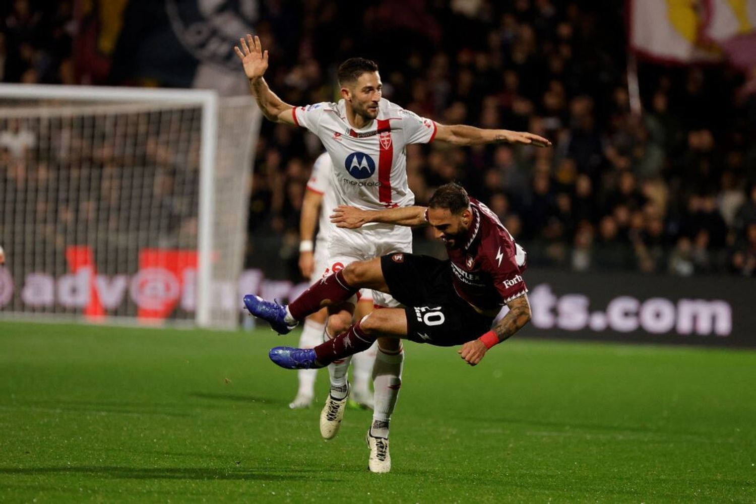 Monza batte la Salernitana  2 a 0
